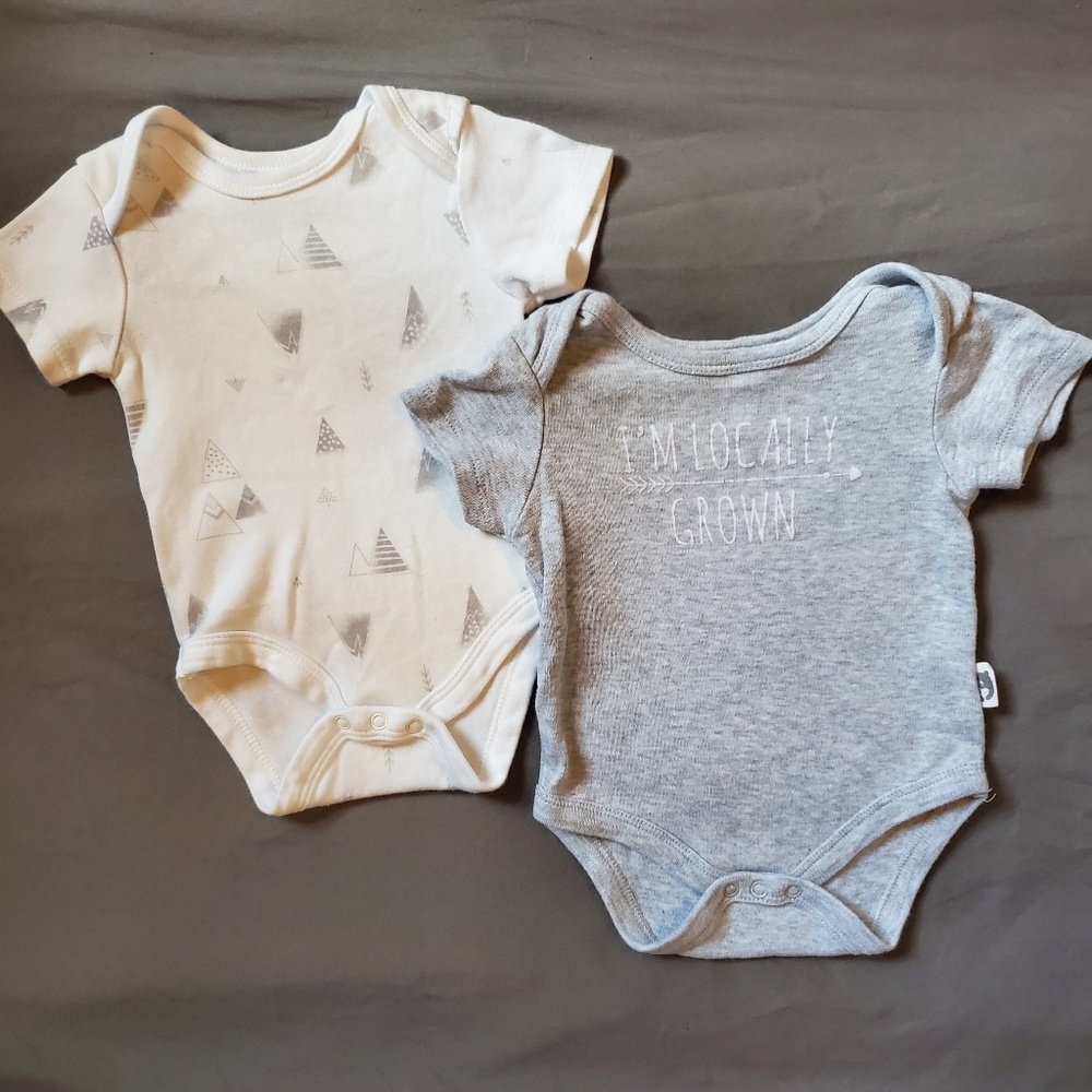 SALE💙 5/$25 Organic cotton onesies